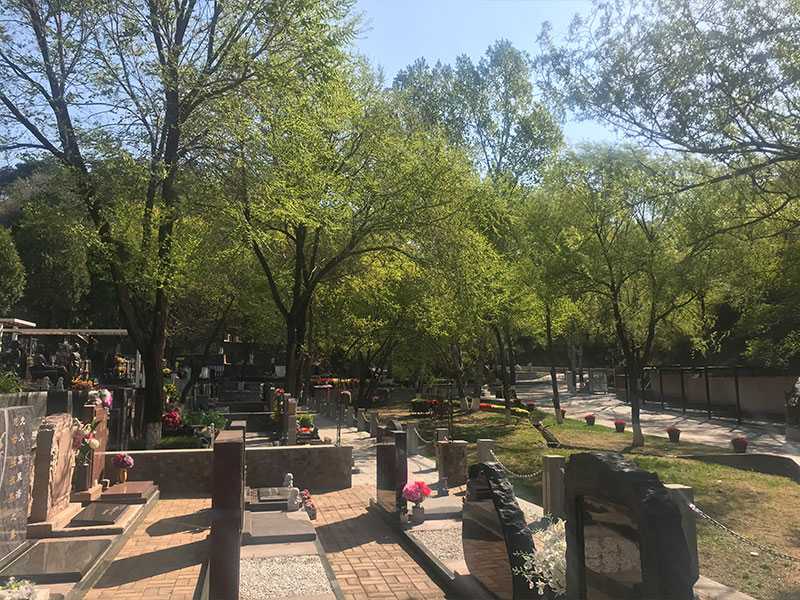 八达岭陵园
